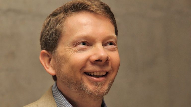 Lee más sobre el artículo Eckhart Tolle «Conecta con la paz interior»